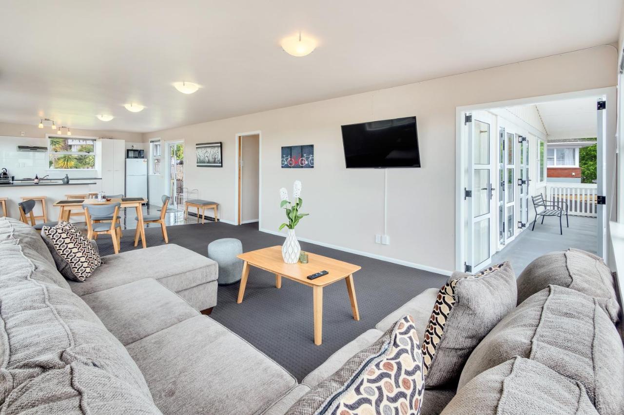 Fabulous Three Bedroom Home In Pakuranga Auckland Eksteriør billede