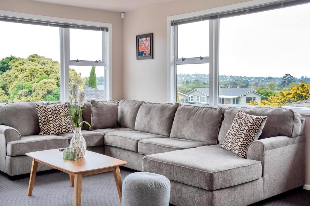 Fabulous Three Bedroom Home In Pakuranga Auckland Eksteriør billede