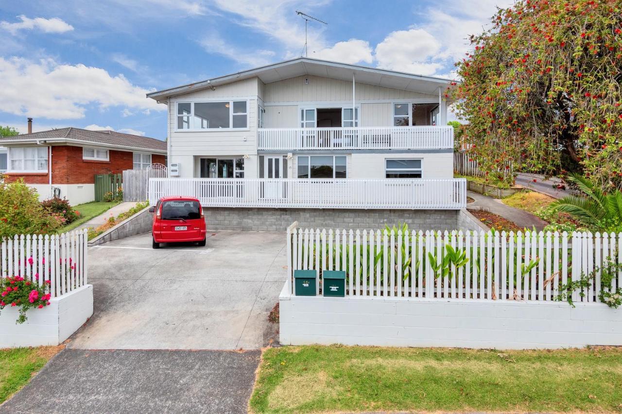 Fabulous Three Bedroom Home In Pakuranga Auckland Eksteriør billede