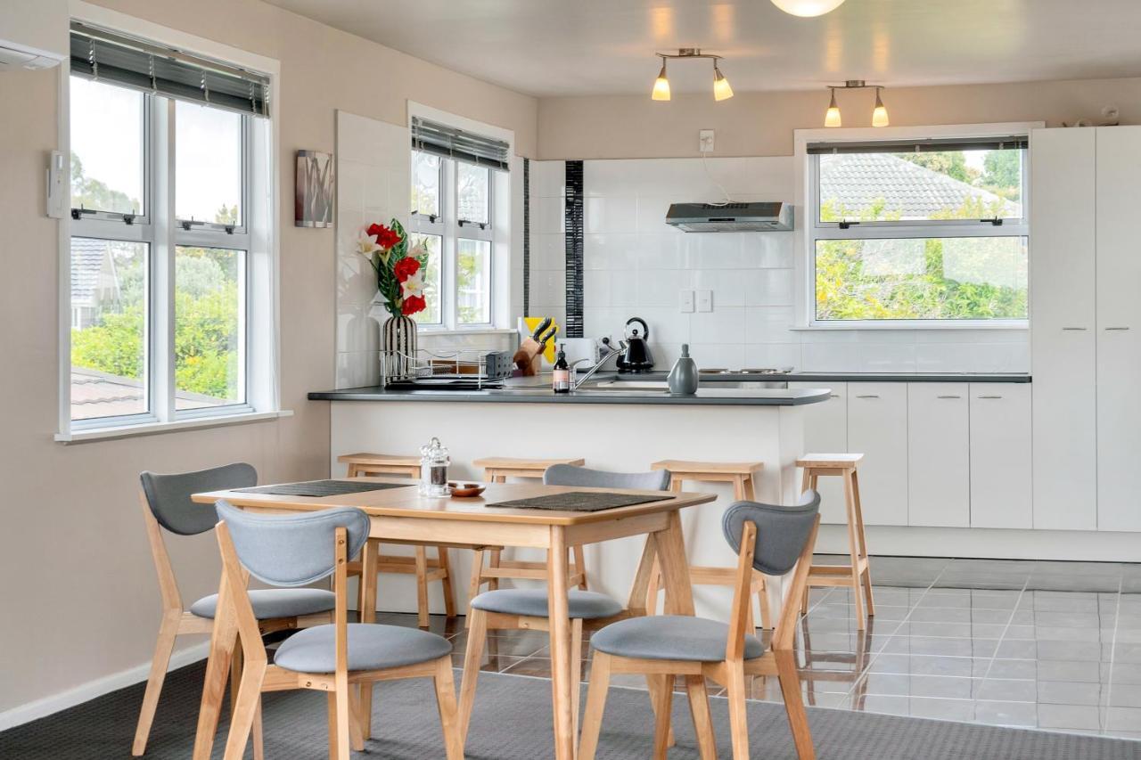 Fabulous Three Bedroom Home In Pakuranga Auckland Eksteriør billede
